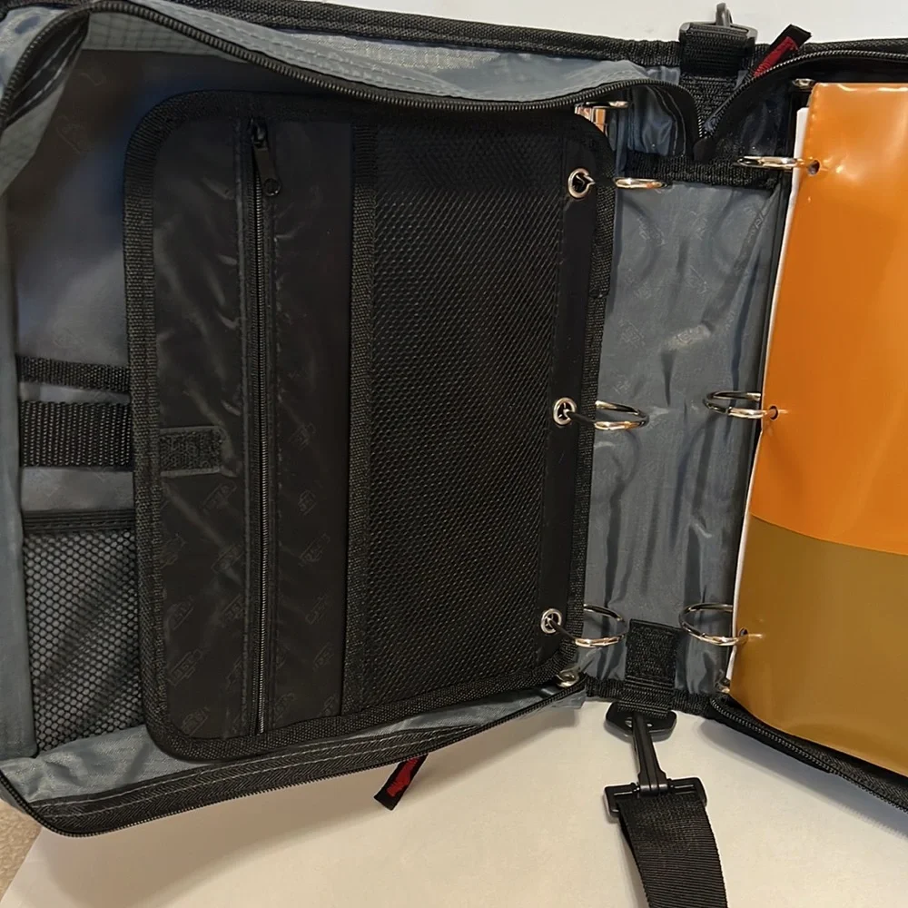 NEW Case-It The Dual Ring Zipper Binder with Shoulder Strap, Black and Gray